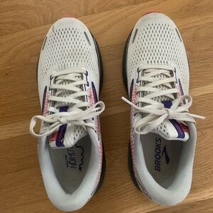 Brooks ghost White Running Shoes